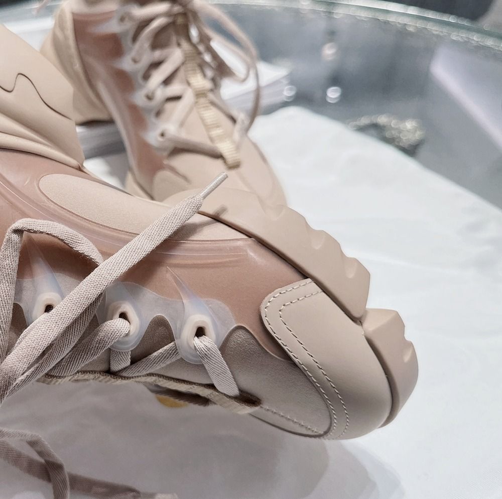 【さりげないロゴがお洒落】DIOR D-CONNECT スニーカー Dior テクニカル 厚底スニーカー ロゴ D-Connect (Dior
