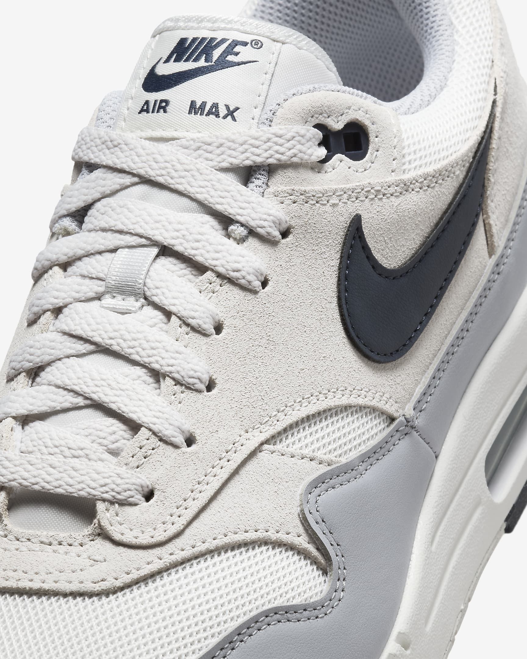 ☆NIKE☆大人気☆AIR MAX 1 ESSENTIAL エアマックス1☆追跡可