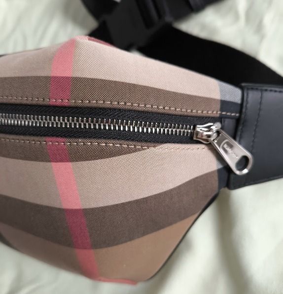 【BURBERRY】MD SONNY CHECK BIN チェック柄ウエストバッグ BURBERRY】MD SONNY CHECK BIN チェック柄ウエストバッグ