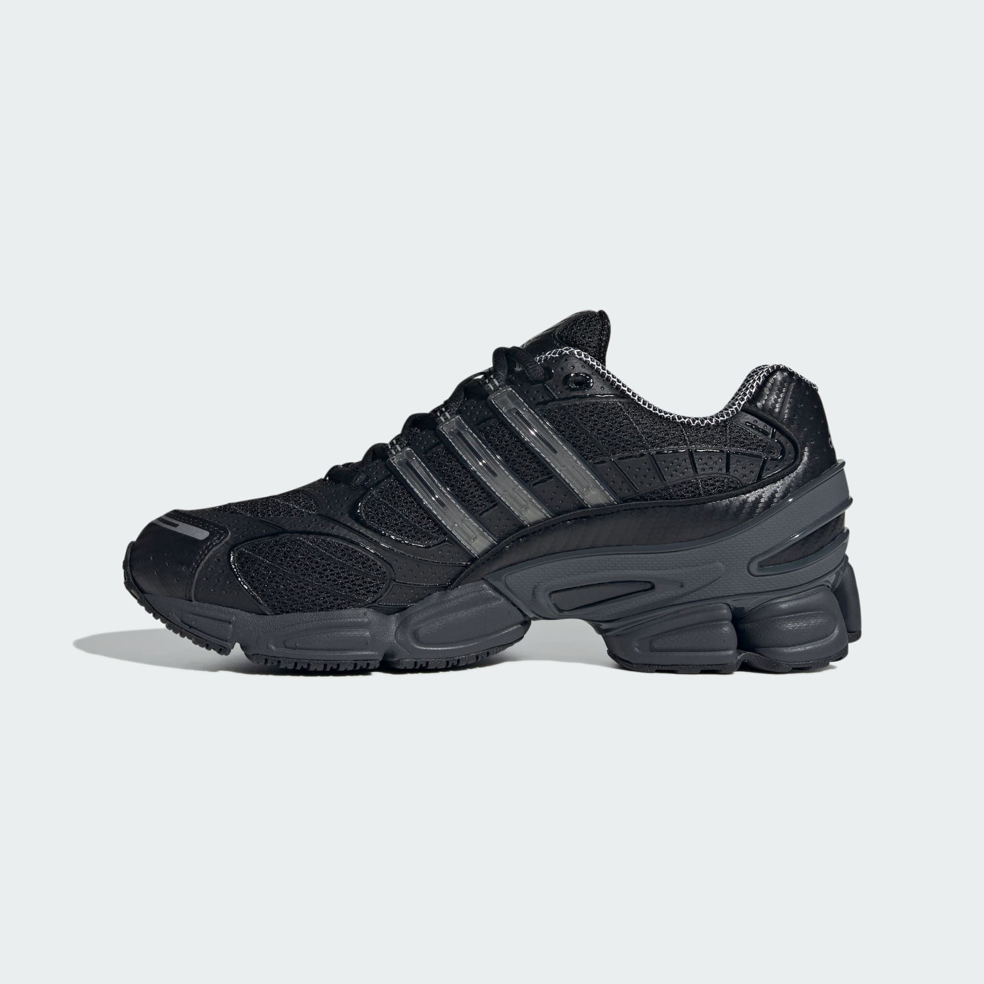 ☆adidas originals☆OZWEEGO PRO オズウィーゴ☆追跡可 (adidas
