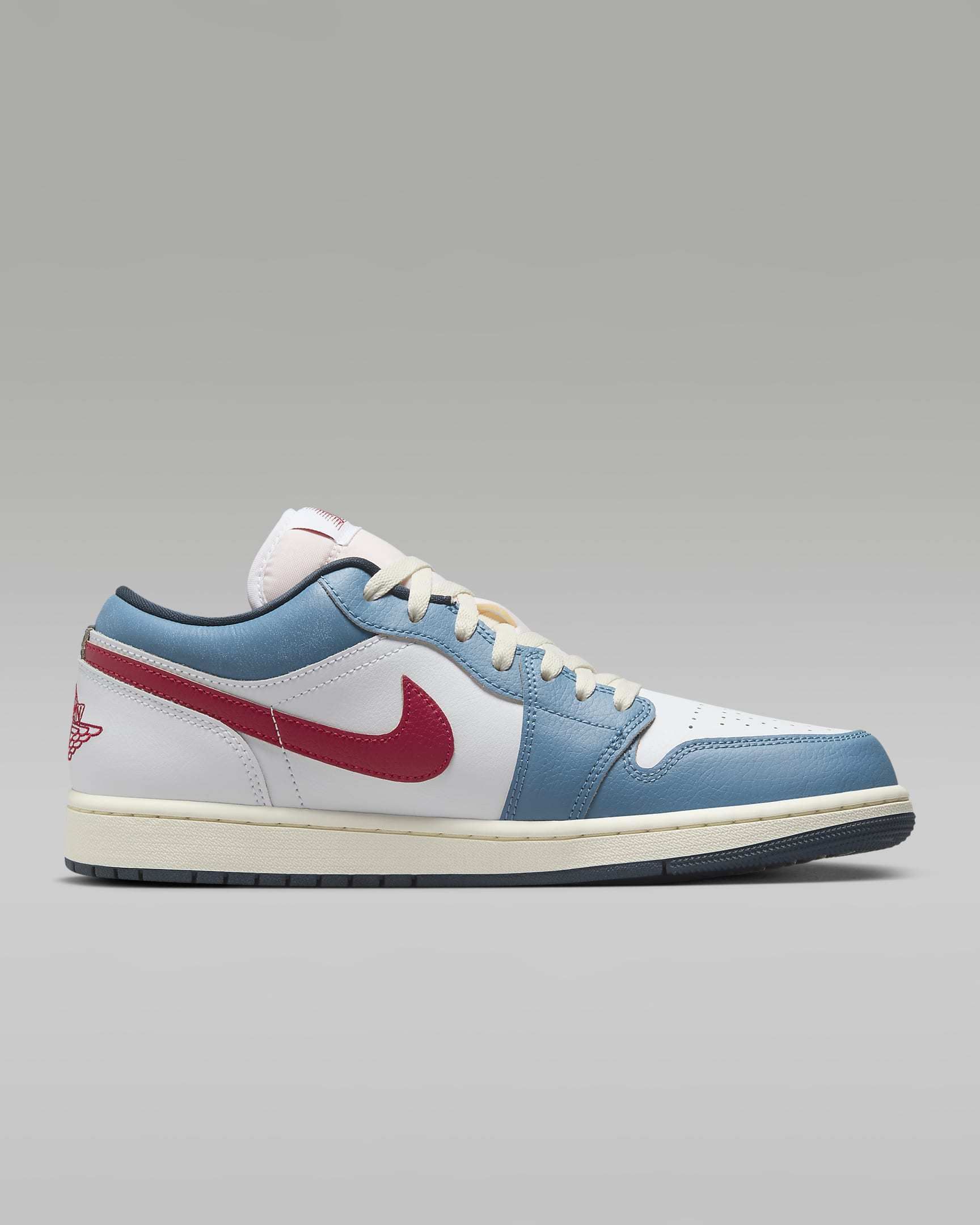 早い者勝ち NIKE AIR JORDAN 1 LOW コーデのアクセントに◎ 売切れ前に NIKE AIR JORDAN 1 LOW SE コーデのアクセントに