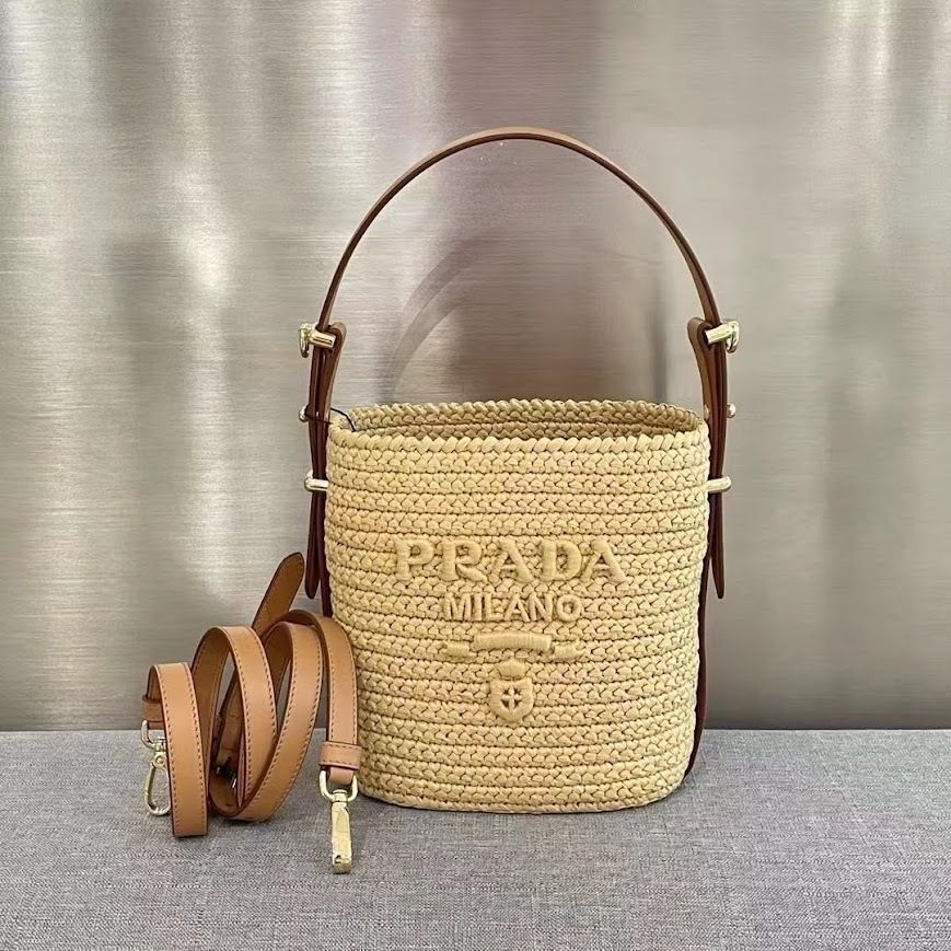 PRADA】プラダ ラフィア バケットバッグ ロゴ かごバッグ (PRADA