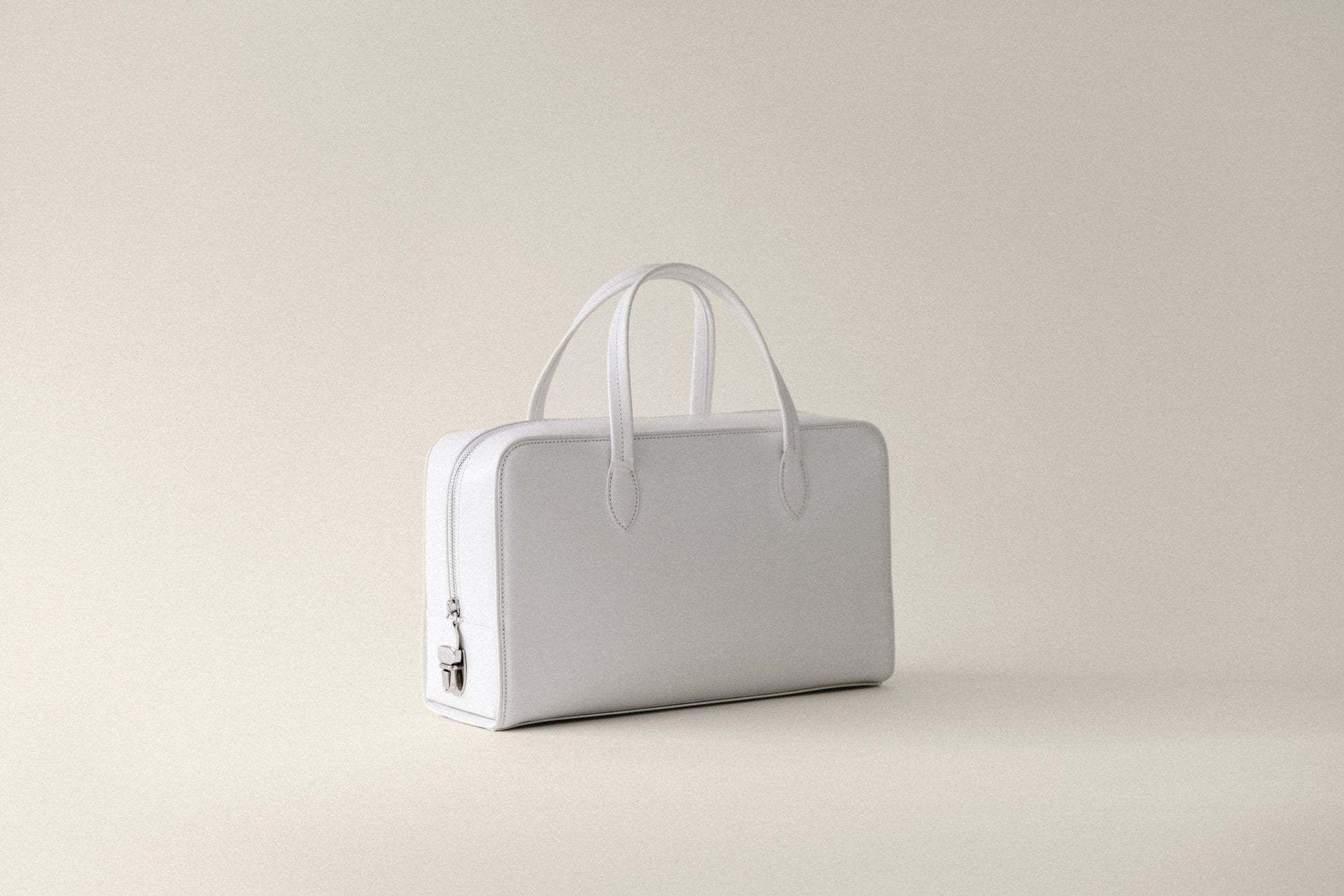 TOUT Y EST】トゥティエ SAC LOQUET / 追跡付 (TOUT Y EST