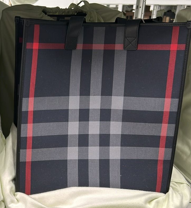 【BURBERRY】SM NS BOOK TOTE CHECK スモールトート スモール チェック ニットトート (マリン) - ウィメンズ