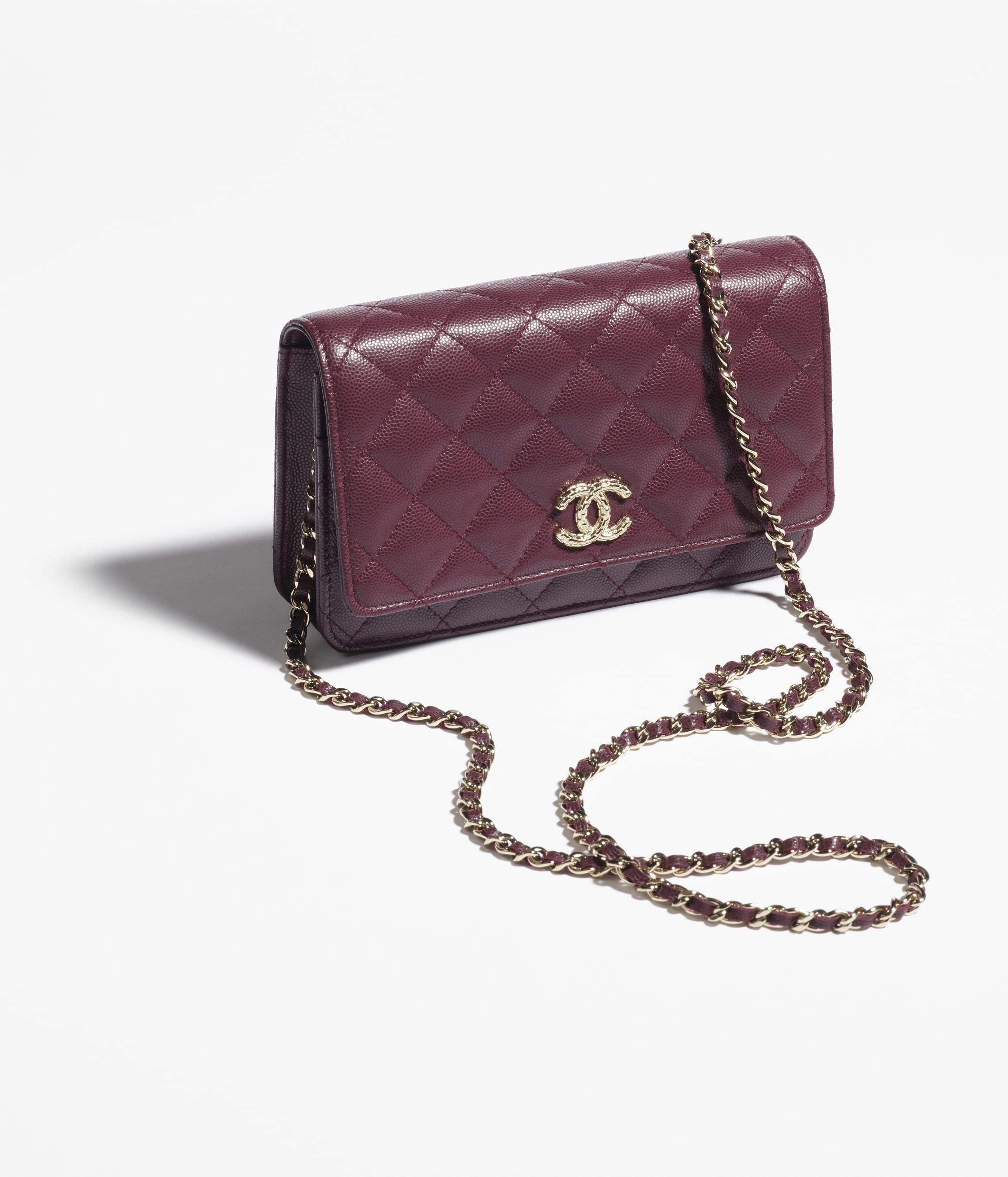 【セール】 24A 新作【CHANEL】中身も可愛い☆ 限定ロゴ チェーンウォレット リップケア