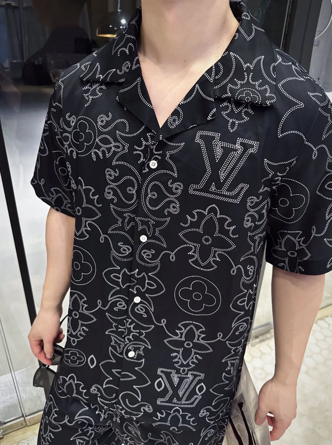 遊び心あふれる☆】LV☆プリントショートスリーブシルクシャツ
