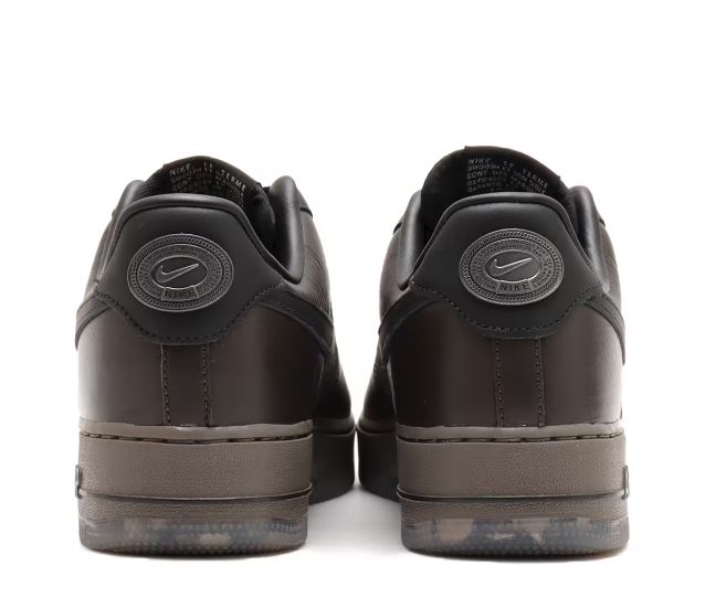 大人気 早い者勝ち NIKE AIR FORCE 1 LOW クラシックなデザイン 大人気 早い者勝ち NIKE AIR FORCE 1 LOW クラシックなデザイン