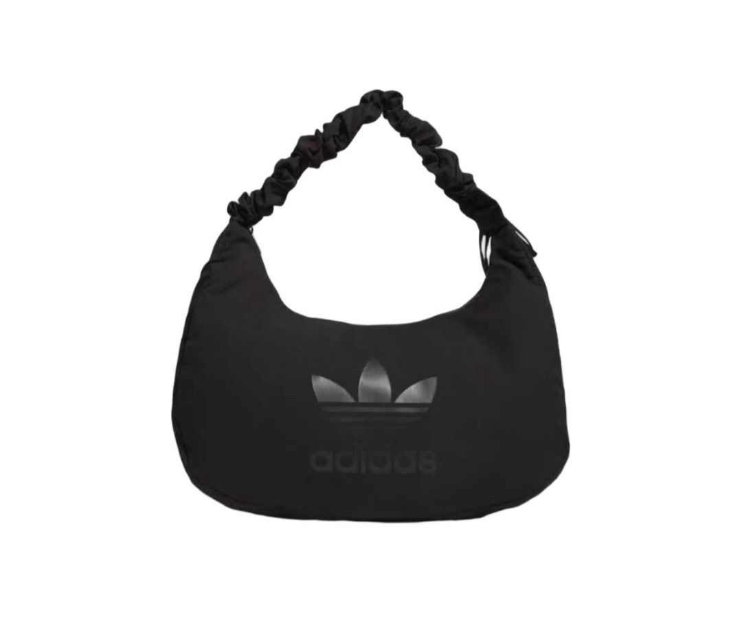 【adidas】海外人気ビッグショルダーバッグ おしゃれ かわいい★ ☆海外限定!おしゃれadidas ショルダーバッグミドル (adidas