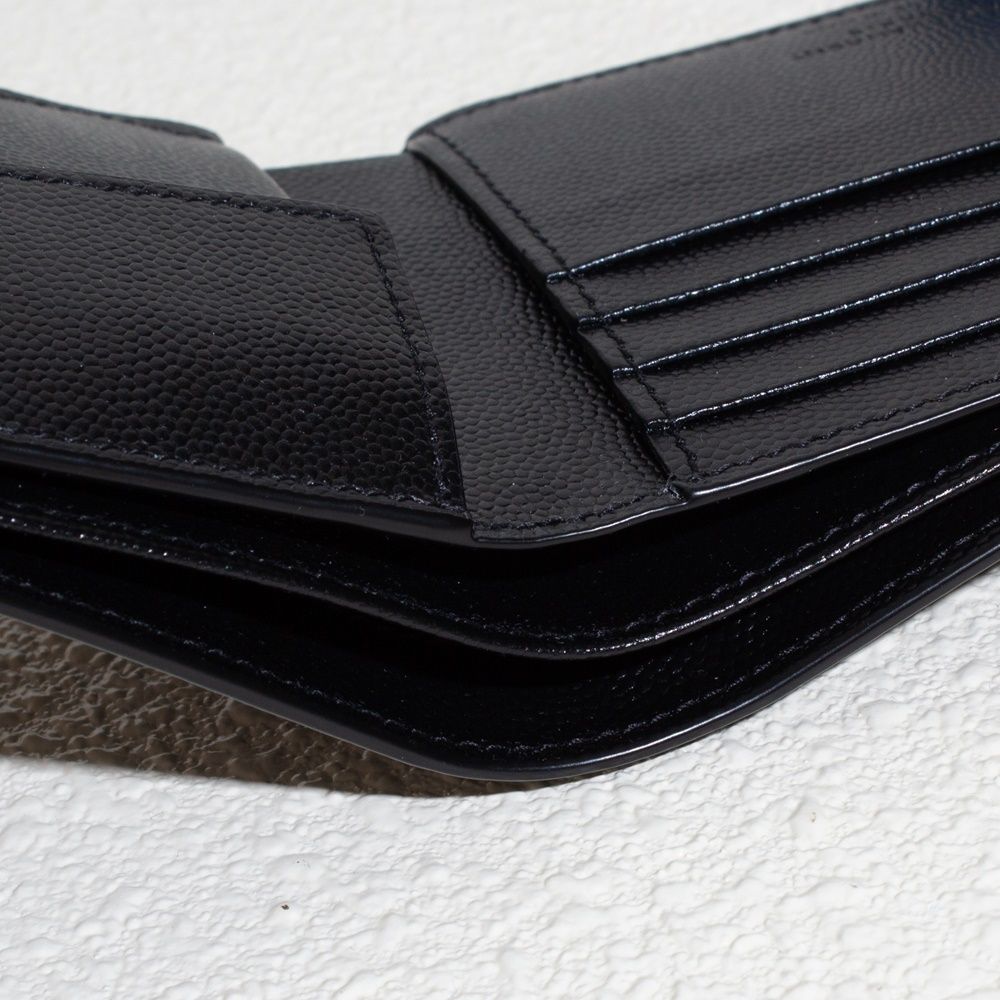 SAINT LAURENT EAST WEST WALLET 2つ折り 財布 コインパース付き SAINT LAURENT EAST WEST WALLET 2つ折り 財布 コインパース付き