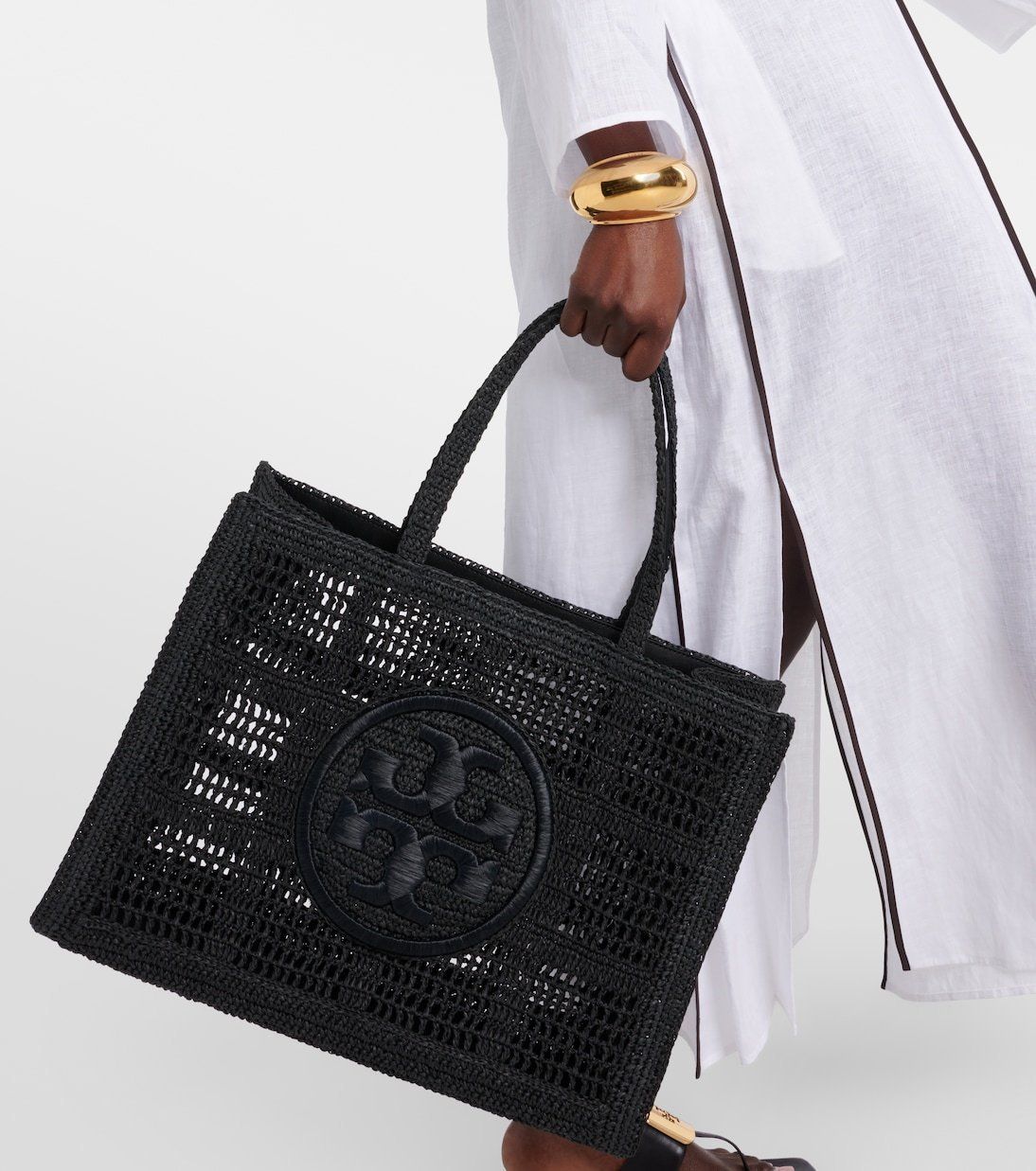 長谷川京子さん着用:Tory Burch◇エラハンドクロシェ ロゴトート