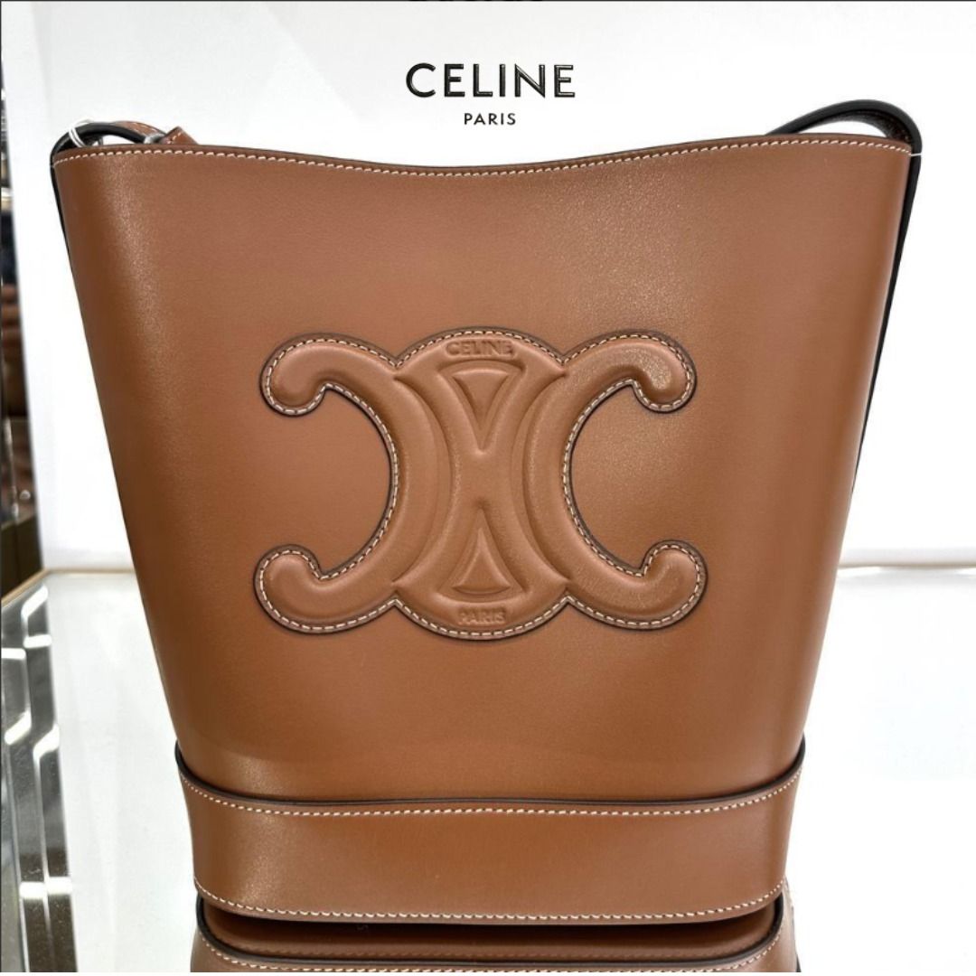 CELINE】スモール バケット キュイル トリオンフ カーフスキン