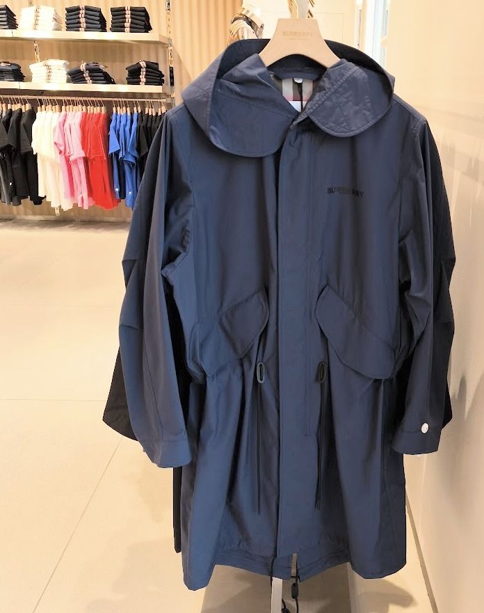BURBERRY】VERWOOD 軽量ロングパーカー (Burberry/コートその他