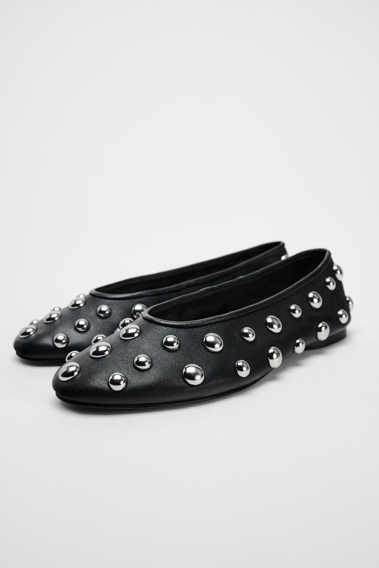 美品 ZARA スタッズレザーフラットシューズ 39｜Yahoo!フリマ