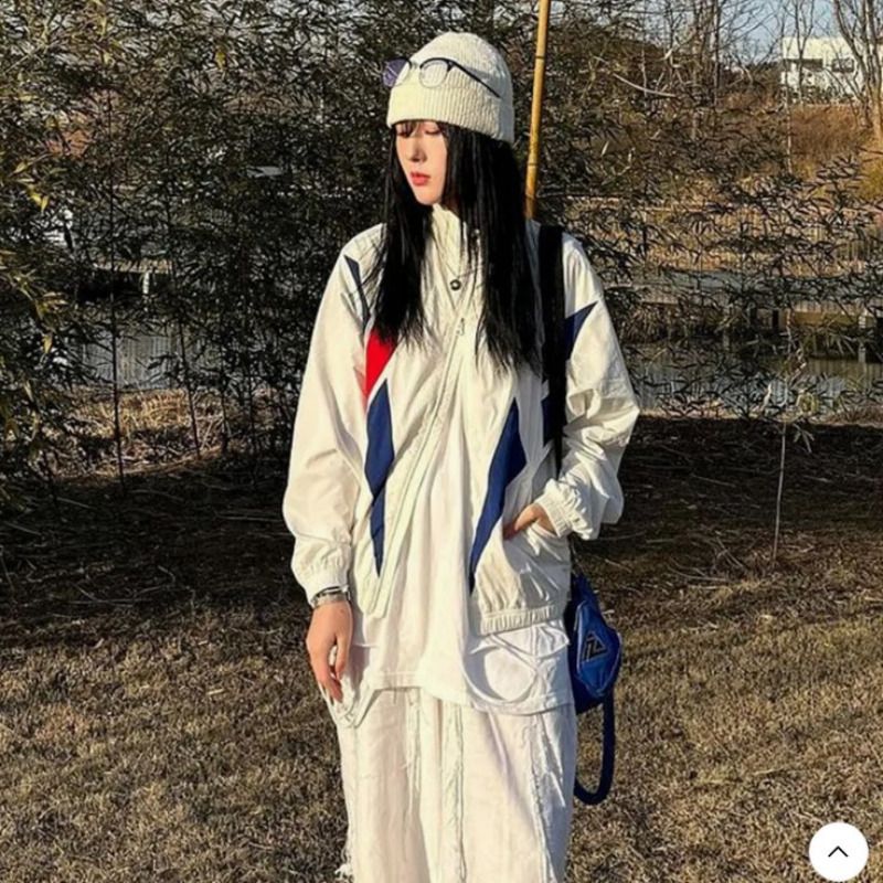 アウターその他 [Reebok]Legend Warm-Up Windbreaker Off White Unisex Reebok】Legend Warm-Up Windbreaker Off White
