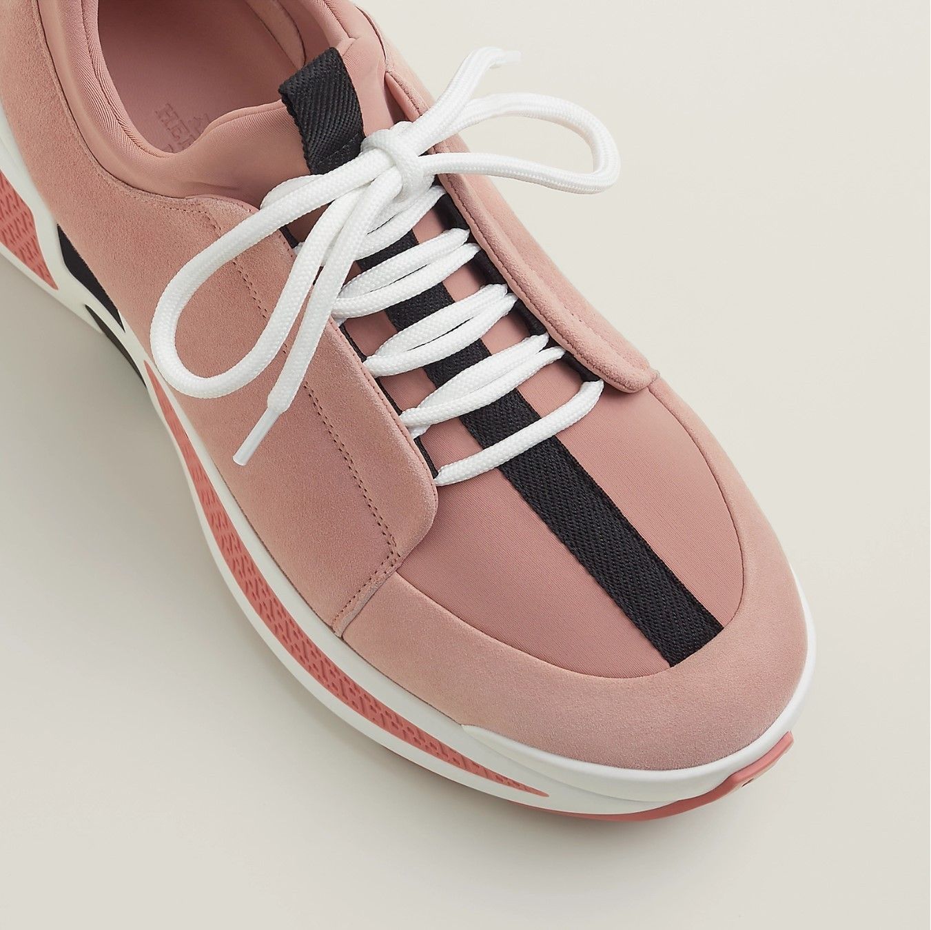 カジュアルスタイルに◎】HERMES スニーカー (HERMES/スニーカー