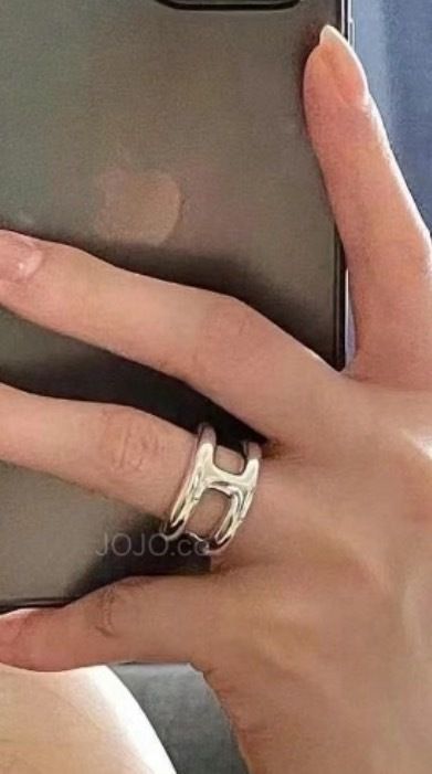コーデに馴染む♪ユニセックス》HERMESリング オスモズPM