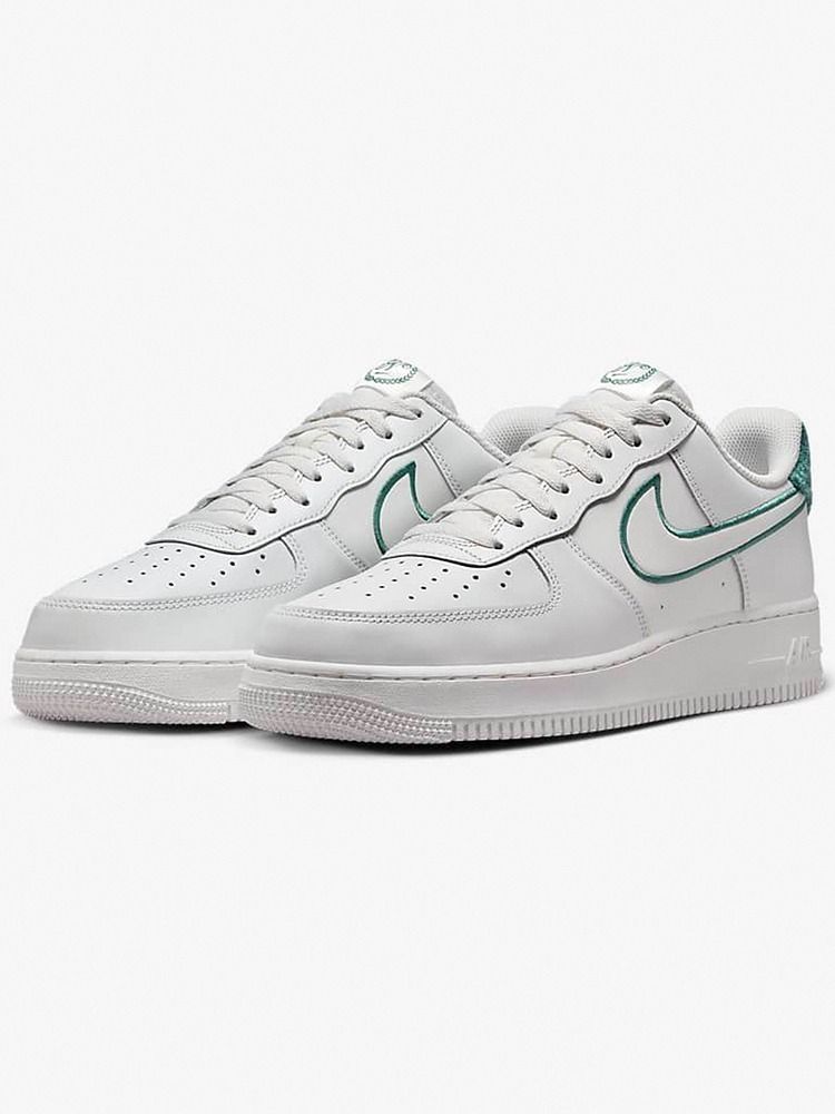 【NIKE】SALE！箱付き Air Force 1 '07 WB スニーカー【関税込】 ☆NIKE☆ AIR FORCE 1 07 LV8 エアフォース1 男女兼用 関税込