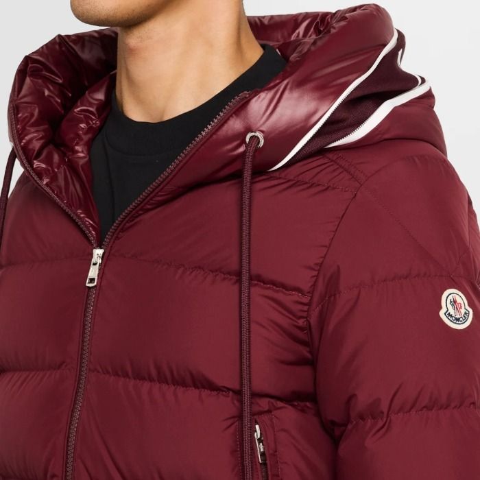 売切必至☆Moncler CARDEREショートダウンジャケット (MONCLER