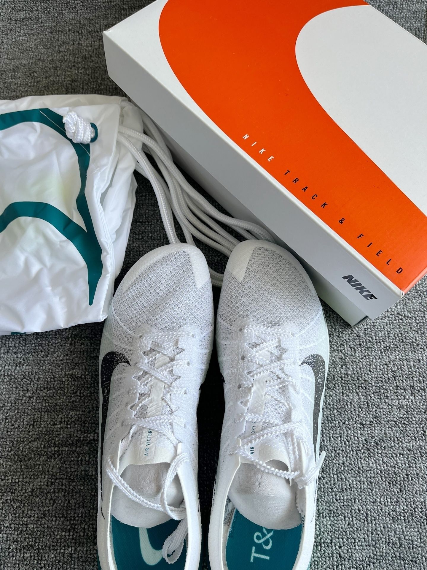 NIKE AIR ZOOM VICTORY 2 FD8411-100 スパイク N318 (Nike