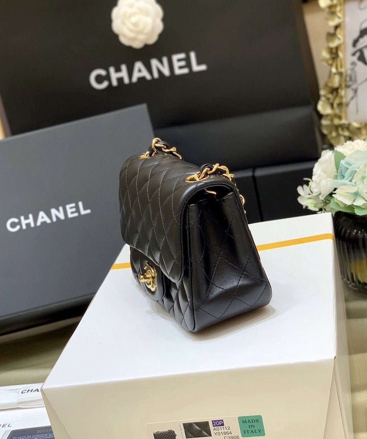 定番★大人気♪【CHANEL】ミニ クラシック ハンドバッグ 直営店/大人気定番♪】CHANEL ミニ クラシック ハンドバッグ