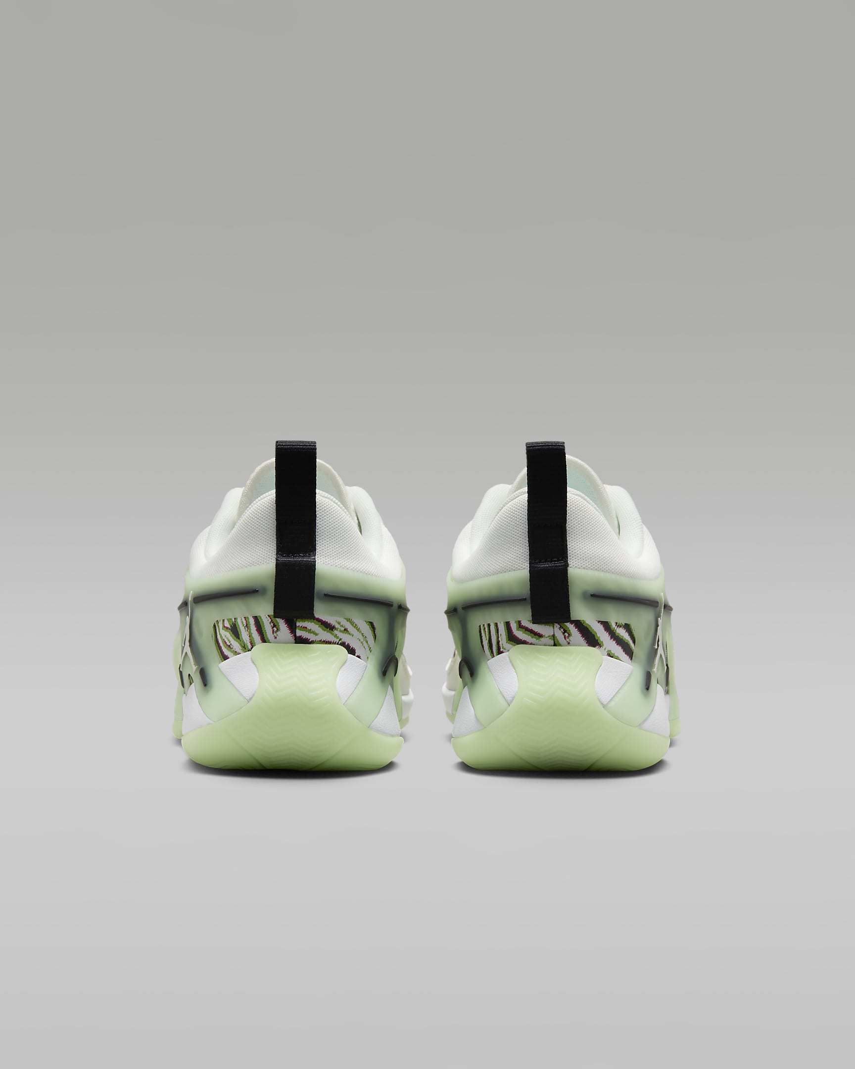 ★NIKE★大人気★JORDAN HEIR PF★追跡可 ☆NIKE☆大人気☆JORDAN HEIR PF☆追跡可