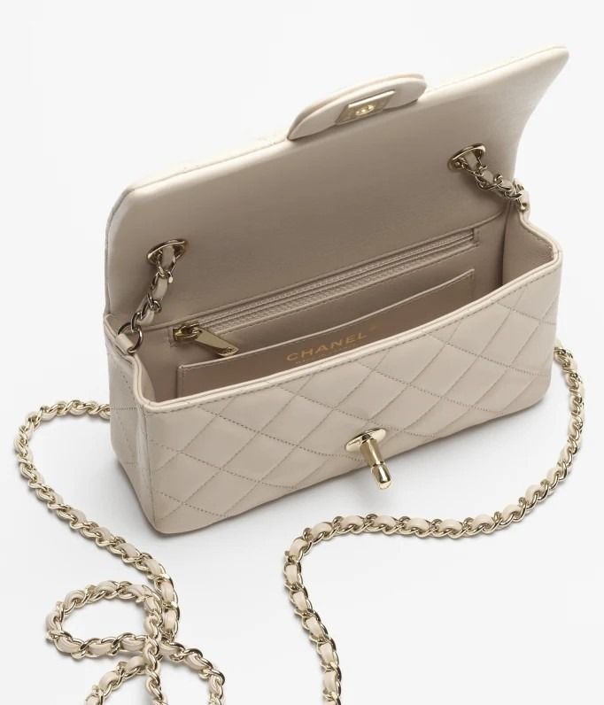 限定！ベージュが可愛い☆】CHANEL ミニマトラッセ 18cm (CHANEL