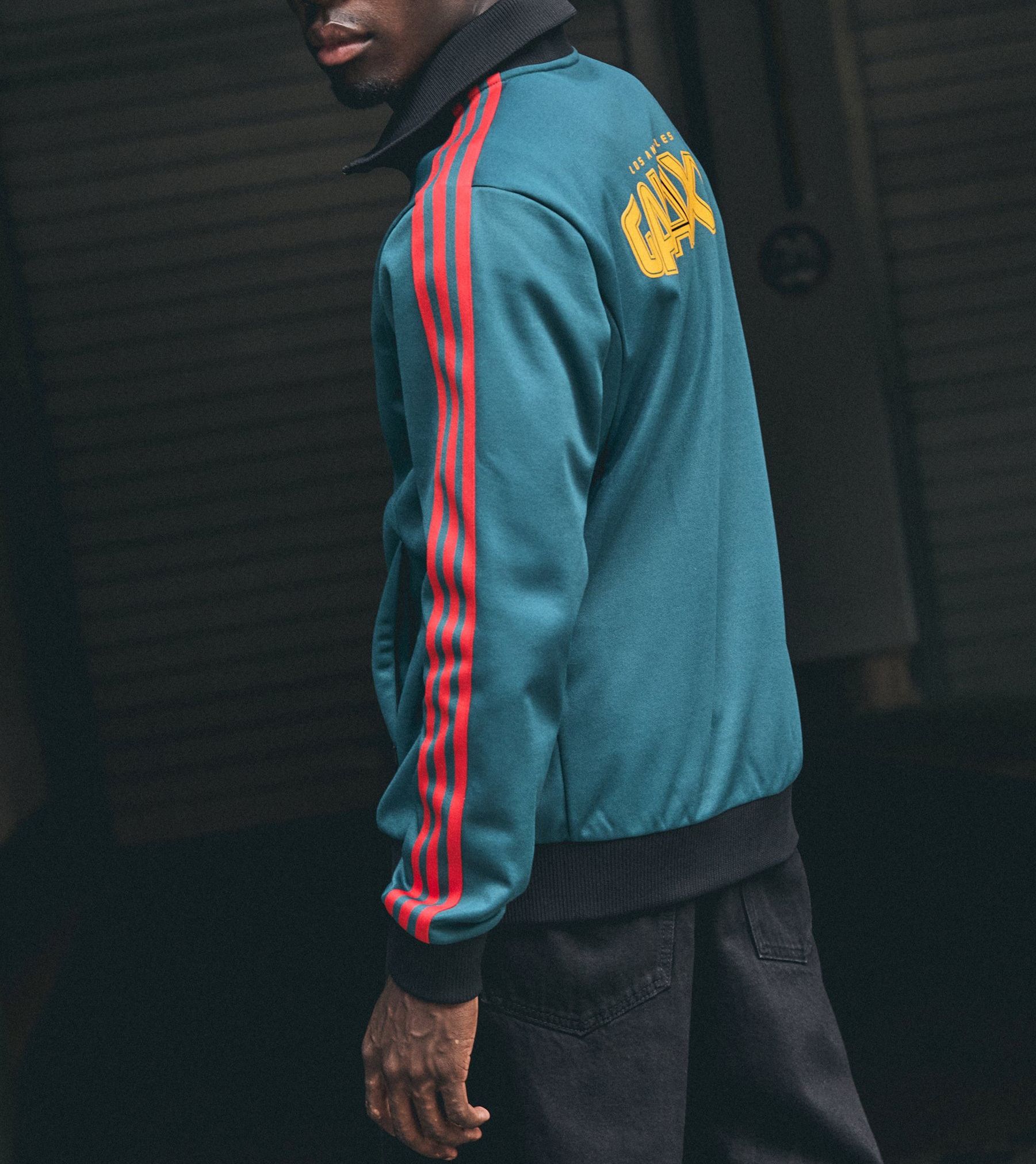 人気【adidas】LA Galaxy ベッケンバウアー トラック ジャケット 人気【adidas】LA Galaxy ベッケンバウアー トラック ジャケット