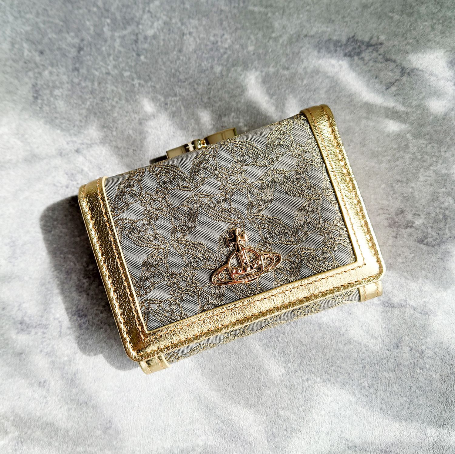 Vivienne Westwood(ヴィヴィアンウエストウッド) 折りたたみ財布