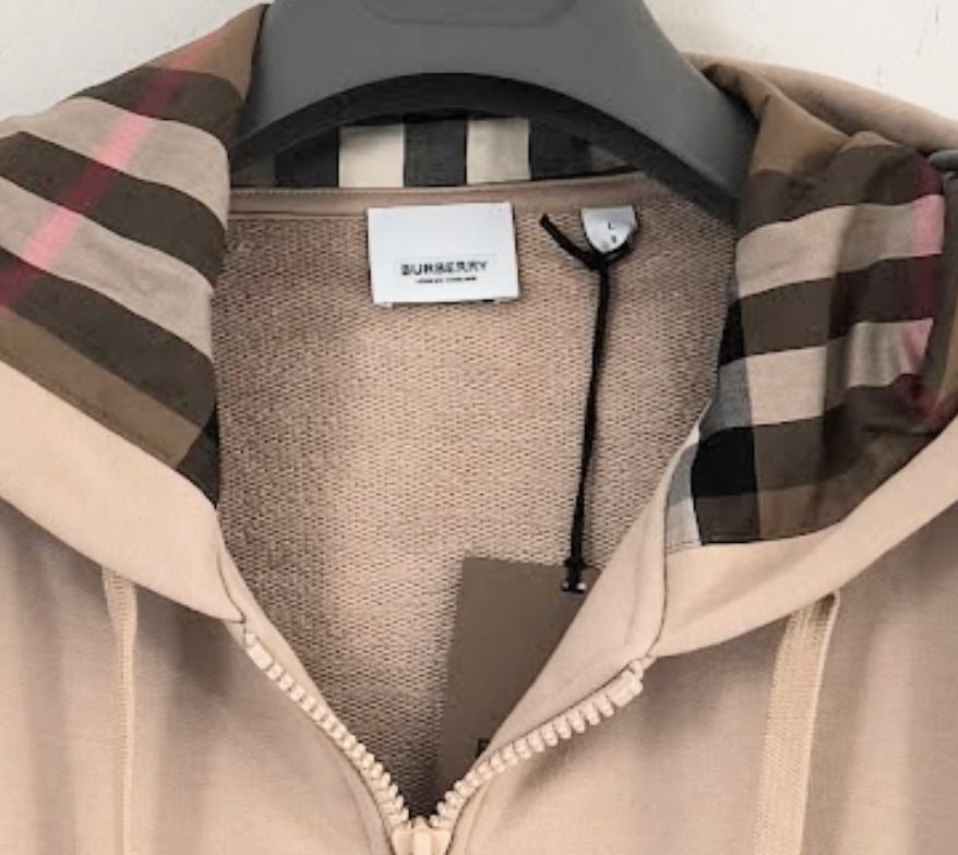 ☆VIP価格☆ Burberry フーディ ☆VIP価格☆ Burberry フーディ