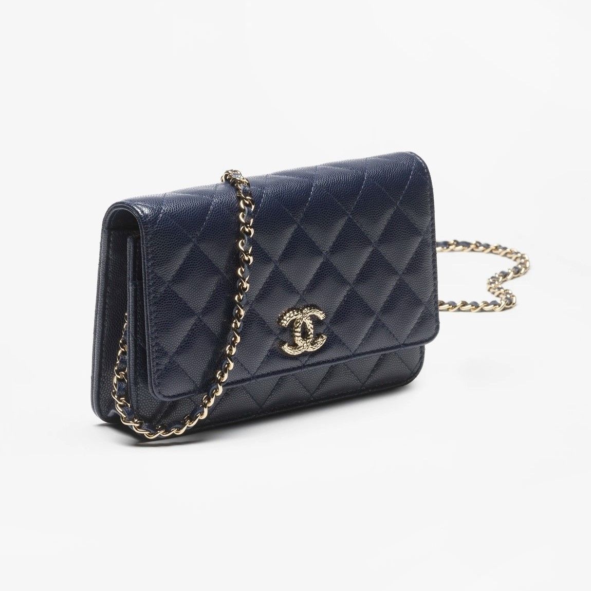 内側もポップで可愛い】CHANEL チェーンウォレット 限定 (CHANEL