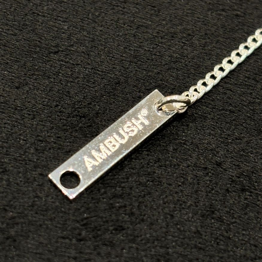 人気アイテム】AMBUSH PILL CHARM NECKLACE (black) (AMBUSH
