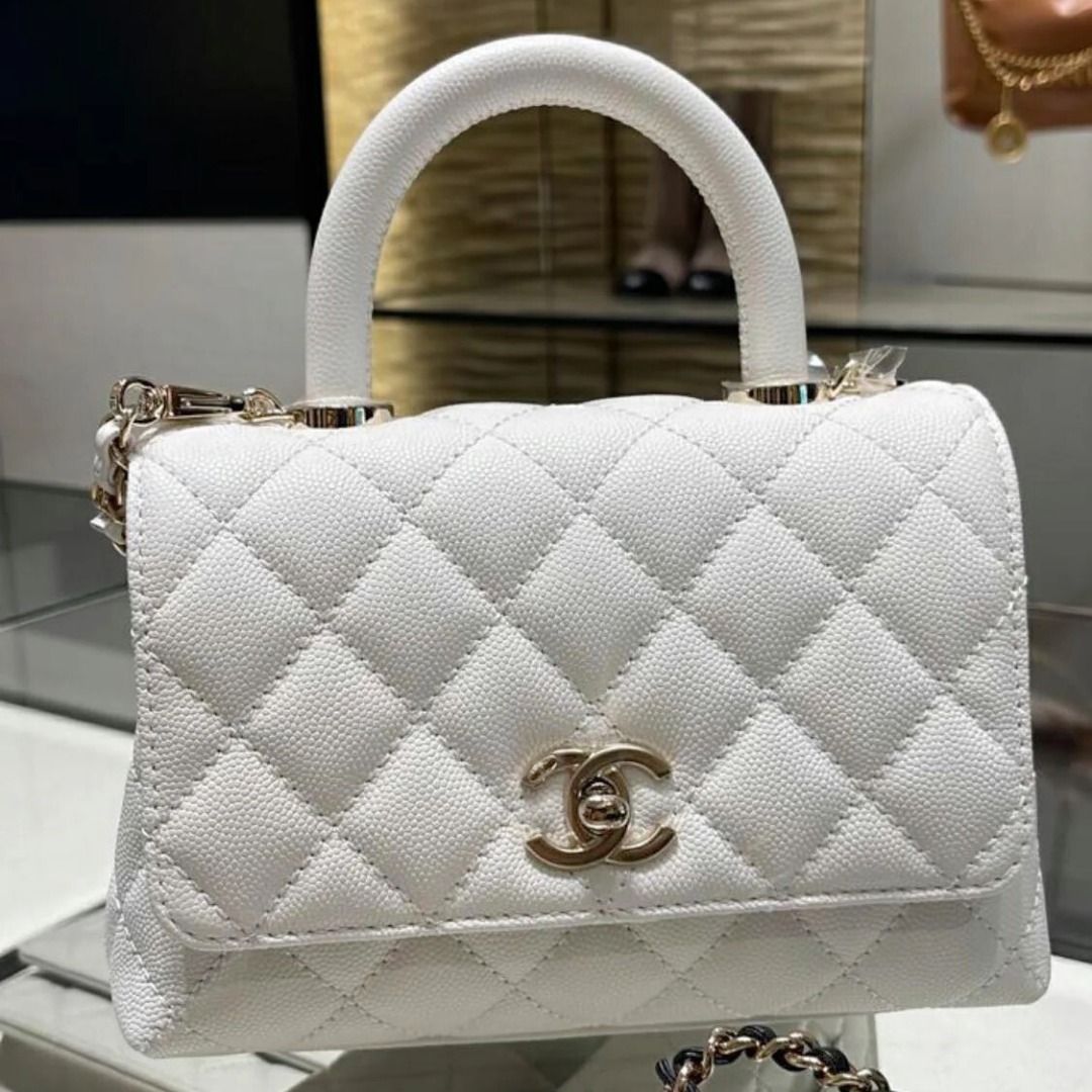 【大人気◆スマホも入る♪】CHANEL ココハンドル ミニ 19cm 大人気◇スマホも入る♪】CHANEL ココハンドル ミニ 19cm
