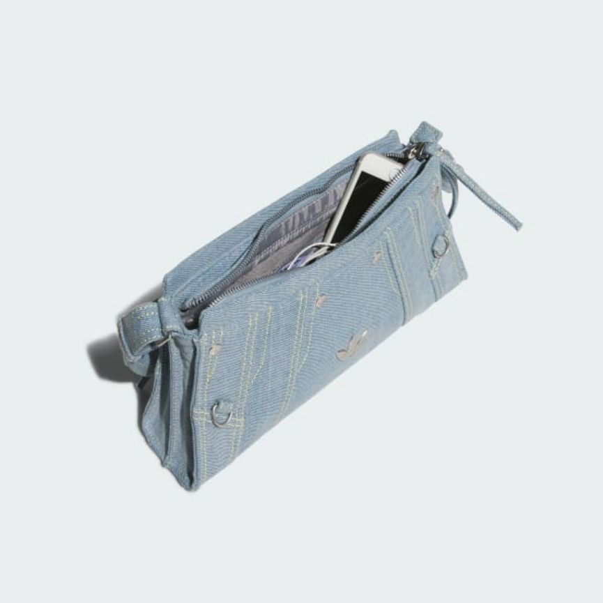 [Adidas] D SHLDR BAG ★すぐ品切れ★ adidas]☆Originals D SHLDR BAG☆トートバッグ☆人気 (adidas