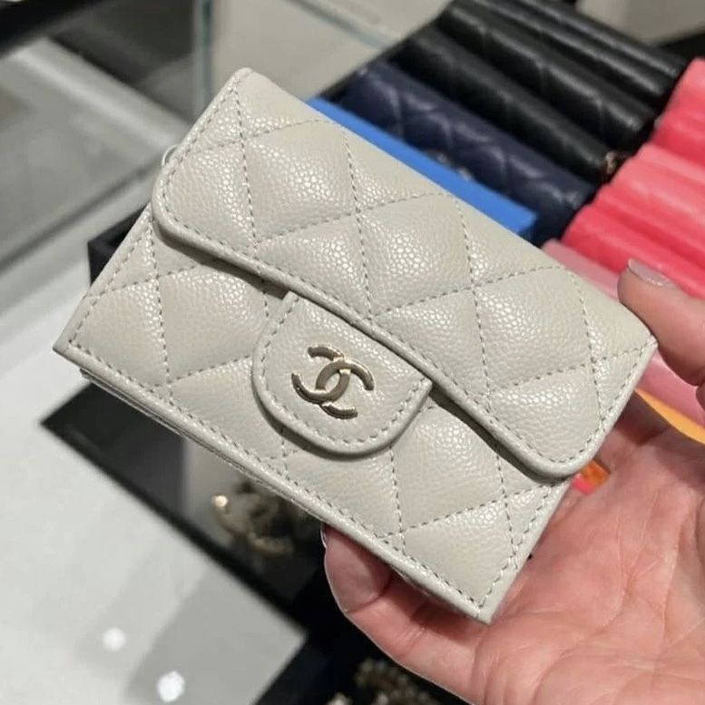 シンプル&カラバリ♡【CHANEL】折りたたみ財布 カラバリ豊富♡】CHANEL 三つ折り財布 ミニ (CHANEL/折りたたみ
