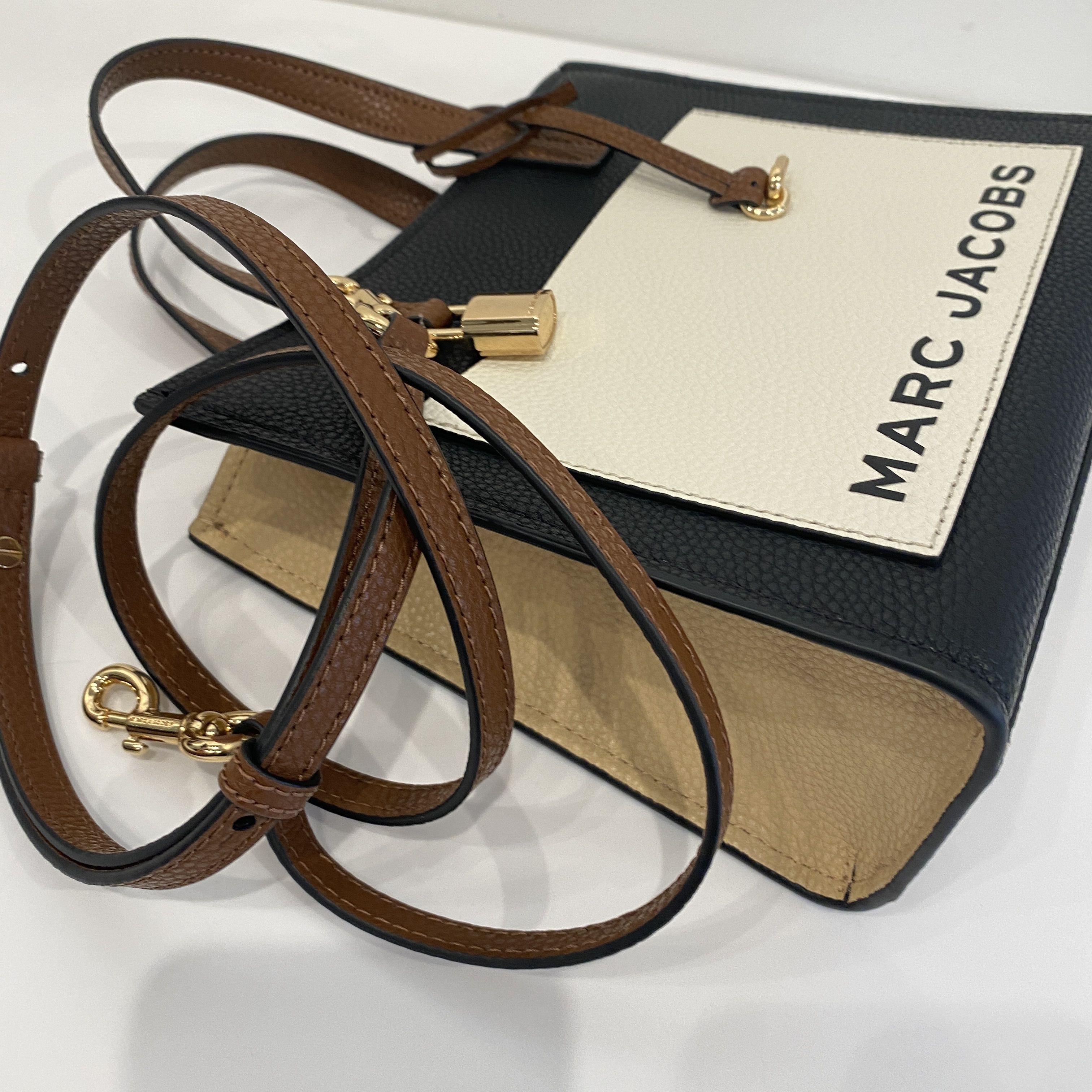 MARC JACOBS(マーク ジェイコブス)｜【公式】THE SNAPSHOT