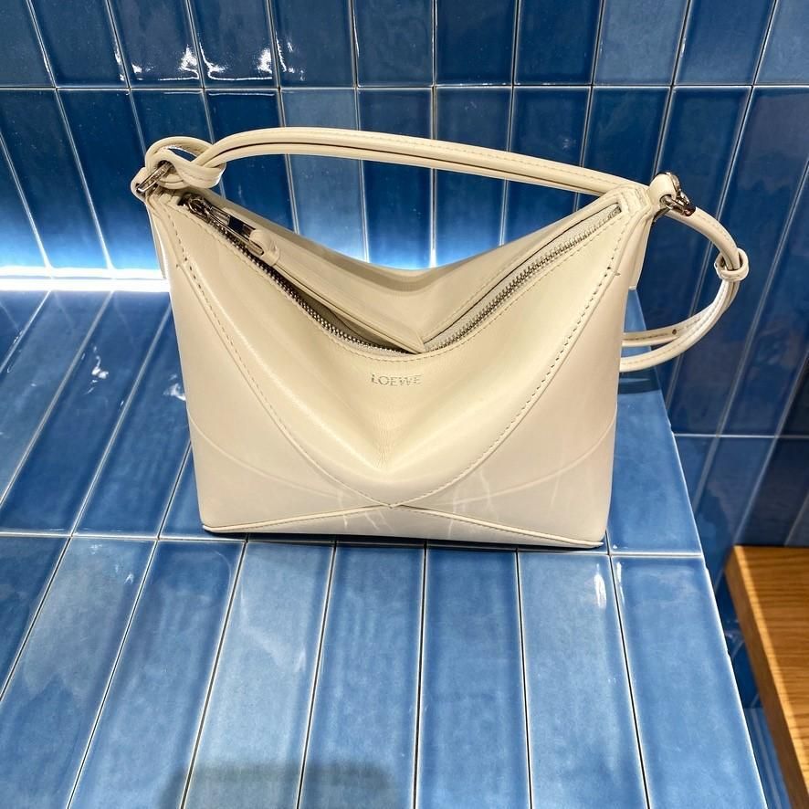 LOEWE ロエベ パズルフォード ポーチ ショルダーバッグ LOEWE PUZZLE FOLD POUCH パズルフォルド ポーチ バッグ (LOEWE
