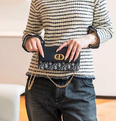 すぐ届く♪国内発【Dior】Miss Caro チェーンポーチ 新作♡》DIOR Miss Caro チェーンポーチ (Dior/ポーチ