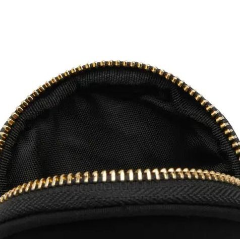 Carhartt WIP【機能性と耐久性を兼ねた☆ Clarton Zip Wallet