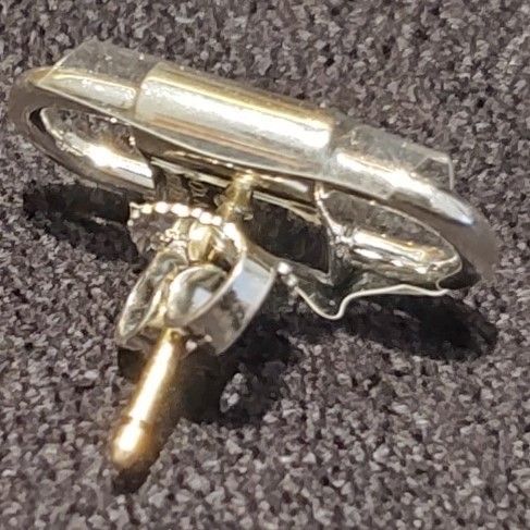 Tiffany & Co スモール ダブル ロック スタッド ピアス 1837 TM