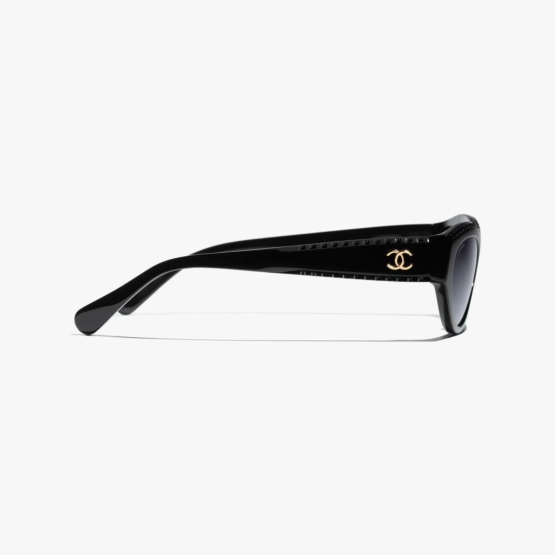 MAX80%OFF／セール開催中 大人気☆ CHANEL キャットアイ シェイプ サングラス (CHANEL 小物