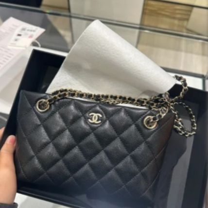 小さく、強く、美しく♪【CHANEL】ポシェット 人気☆》CHANEL ミニバック チェーン (CHANEL/ショルダーバッグ