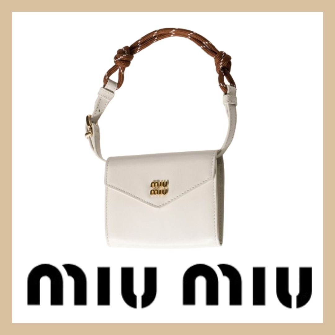 【MiuMiu】ウォレット 直営店買付】MiuMiu ミュウミュウ レザーショルダーウォレット