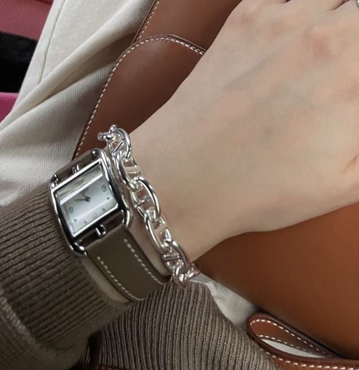 Hermes★存在感で魅せる！大人気 シェーヌダンクル ブレスレット 存在感抜群な一生物 Hermes シェーヌダンクル ブレスレット MM