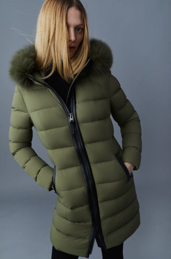 （US発）Mackage CALLA Agile-360 ライト ダウンコート US発）Mackage CALLA Agile-360 ライト ダウンコート (Mackage