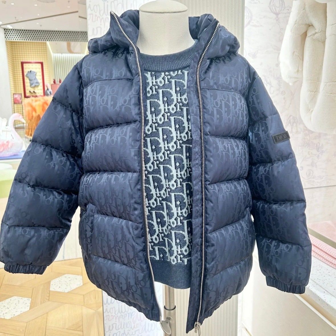 嬉しい撥水加工あり♪】DIOR キッズ パファージャケット (Dior