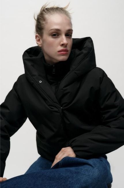 スペイン発送 ZARA フード付きキルティングジャケット ブラック