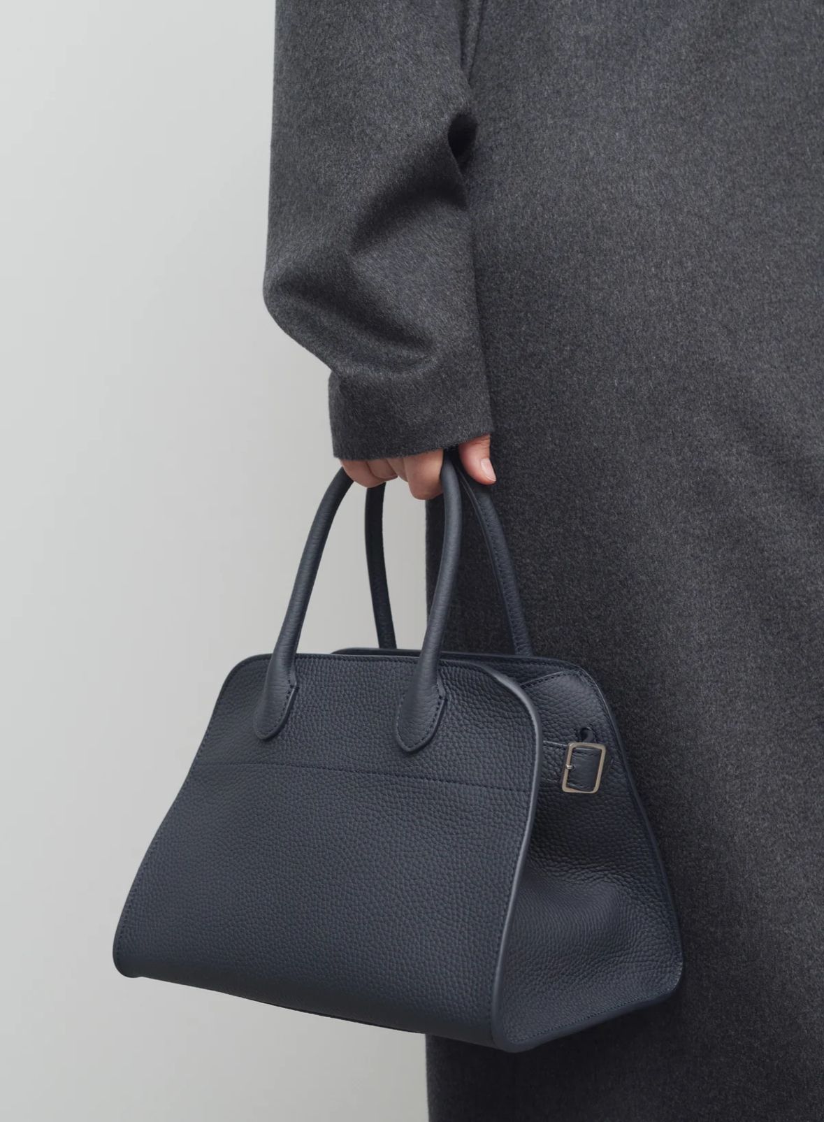 THE ROW】soft MARGAUX 10 レザー製バッグ 予約受付中 (The Row