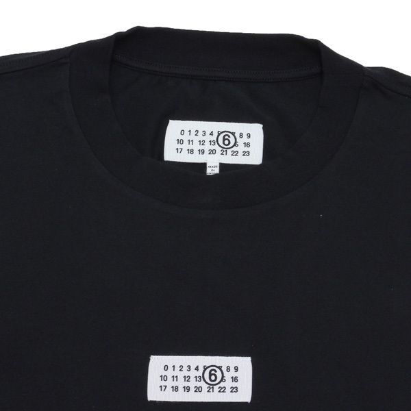 【国内即発送】MM6 Maison Margiela Numeric ロゴ Tシャツ 国内即発】MM6 ナンバリング ロゴTシャツ (MM6 Maison Margiela