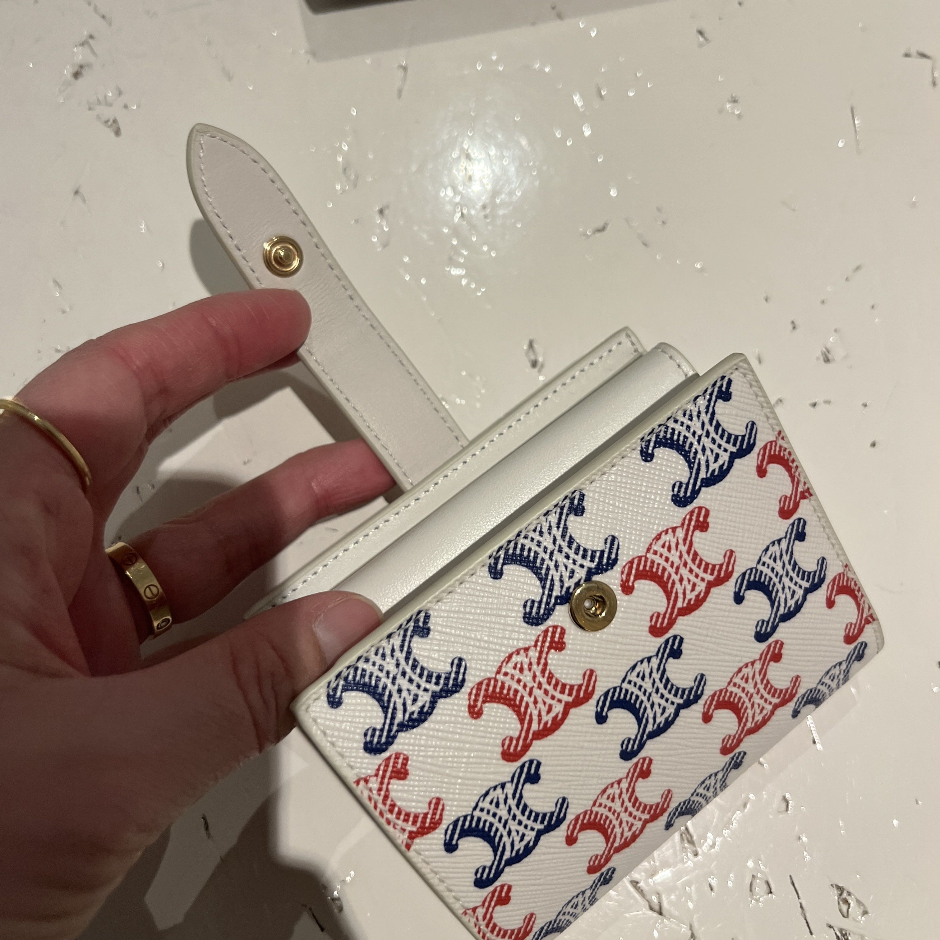 セール】CELINE セリーヌ スモール ストラップ ウォレット