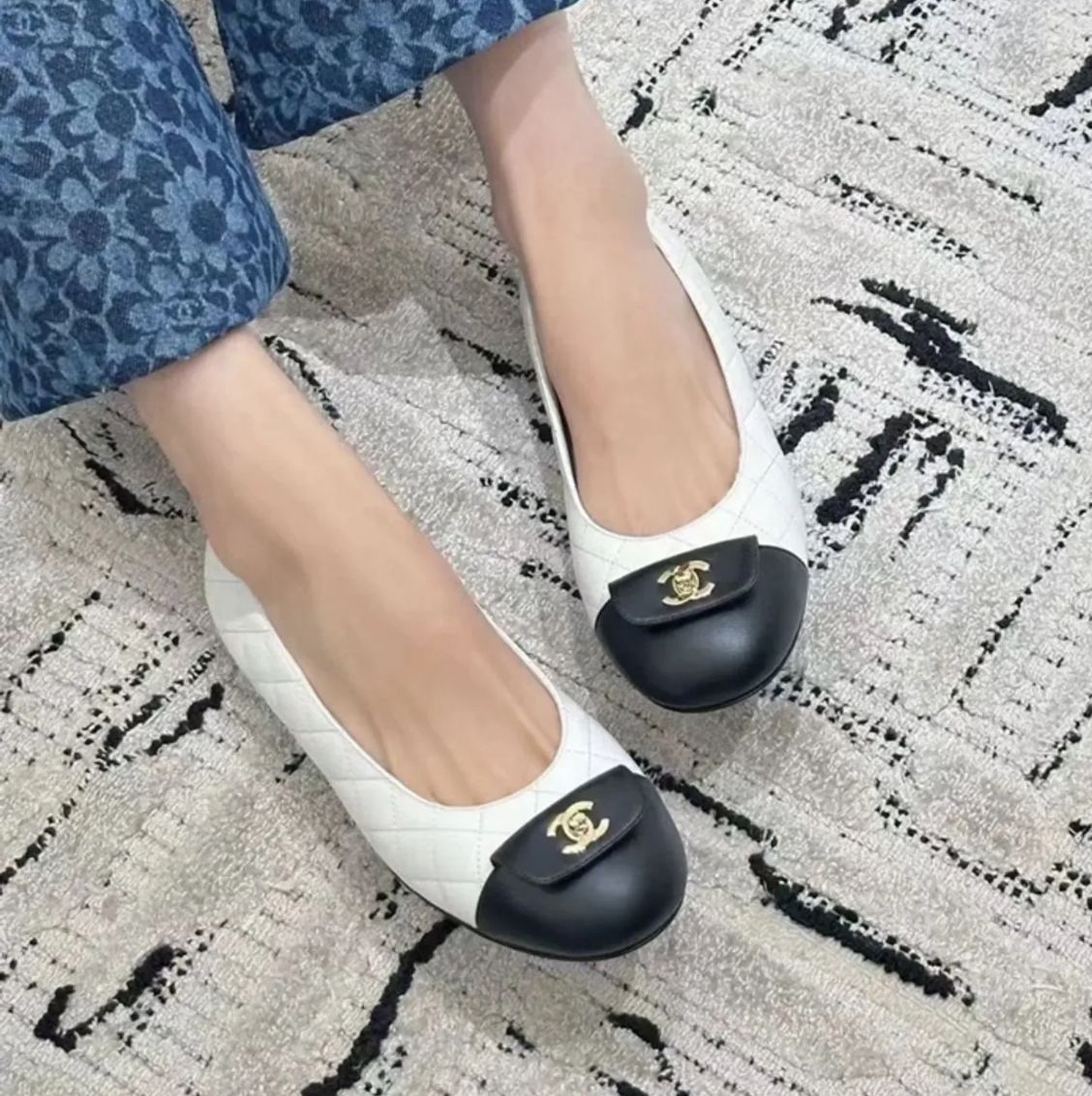 【ぺたんこで軽やかに歩ける♡】CHANEL バレリーナ ぺたんこで軽やかに歩ける♡】CHANEL バレリーナ